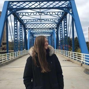 Meet your Posher, Naomi